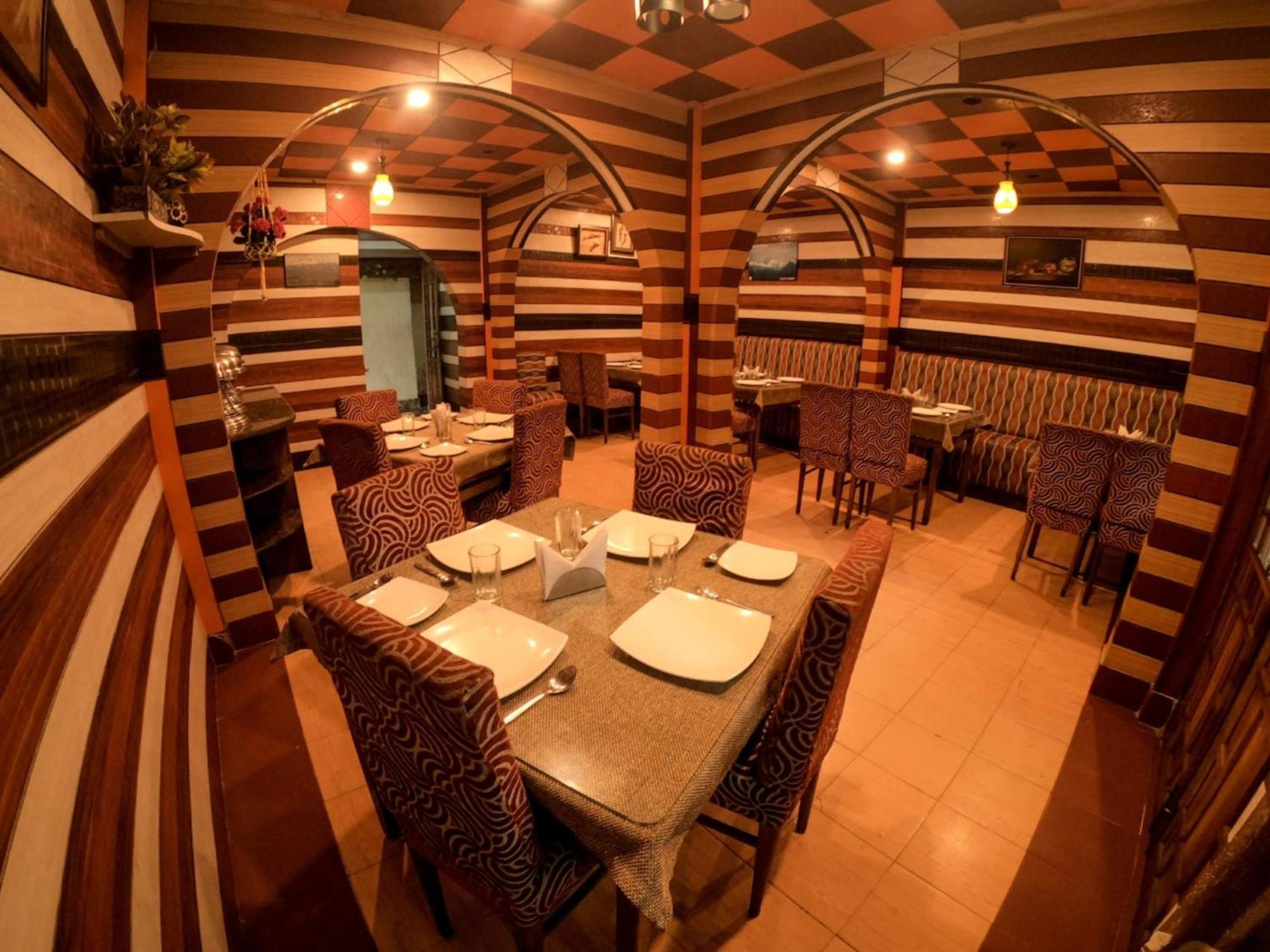 Grg Broadway Mall Road Darjeeling By Royal Collection Hotel المظهر الخارجي الصورة