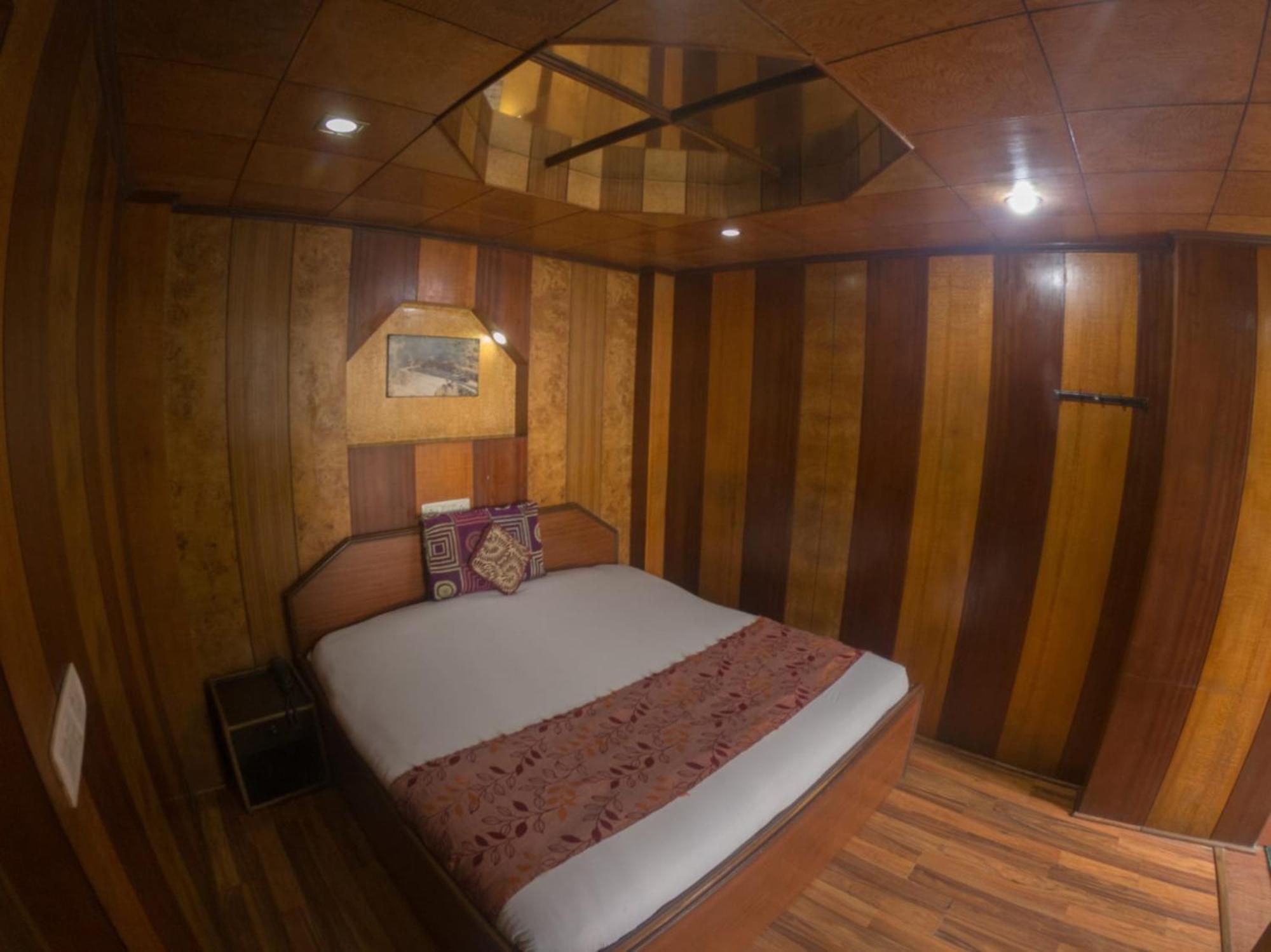 Grg Broadway Mall Road Darjeeling By Royal Collection Hotel المظهر الخارجي الصورة